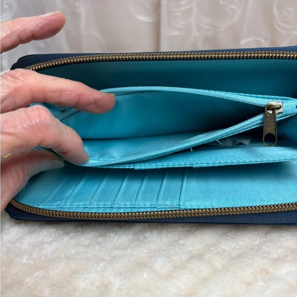 Travelon RFID Blocking Travel Wristlet Wallet